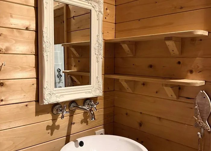 Apartman Houten Familiehuisje Met Grote Tuin *