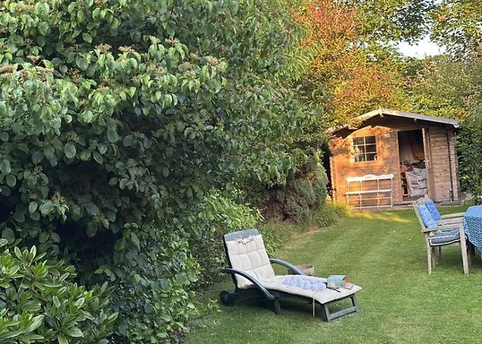 Houten Familiehuisje Met Grote Tuin Apartman Noordwijk