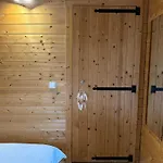 Houten Familiehuisje Met Grote Tuin 노르트베이크
